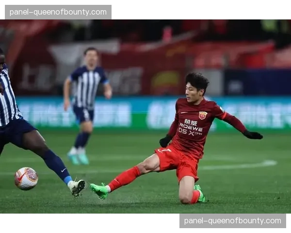 中超首轮：上海海港3-1轻取深圳队，奥斯卡传射建功