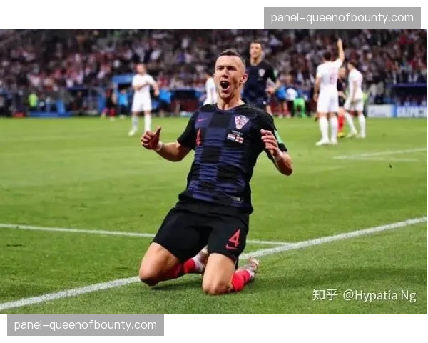 战术板：直播画面展示布雷斯特下半场两次成功的越位陷阱